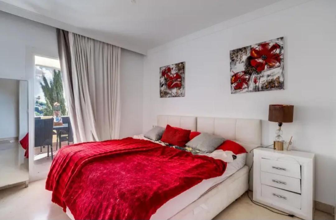 Bedroom, With A Share Bathroom In A Bed And Breakfast Place Μάλαγα Εξωτερικό φωτογραφία